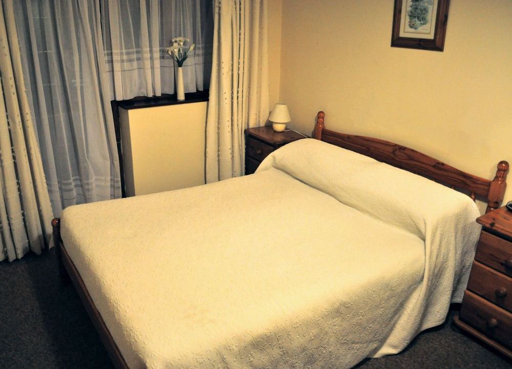 Little Foxes Hotel