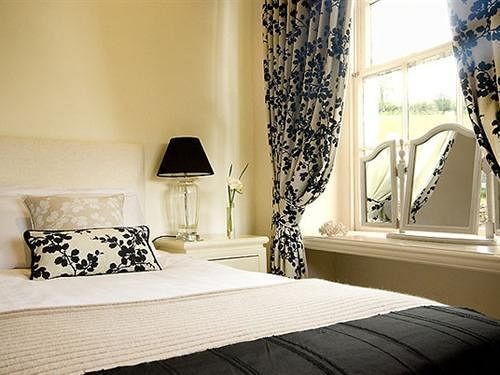 Plantation House Hotel