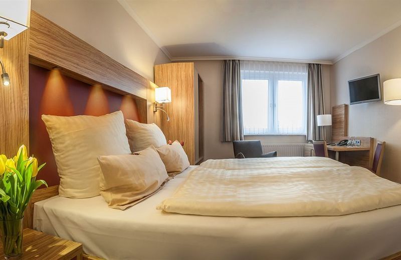 City Hotel