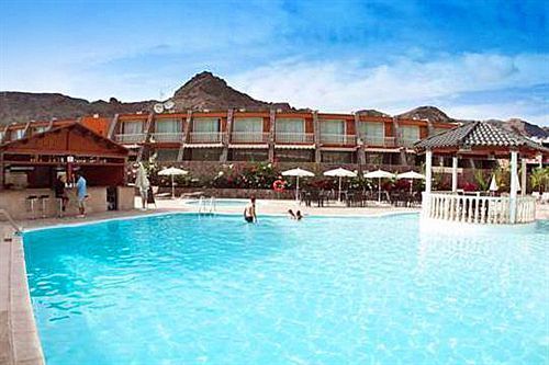 Tauro Resort