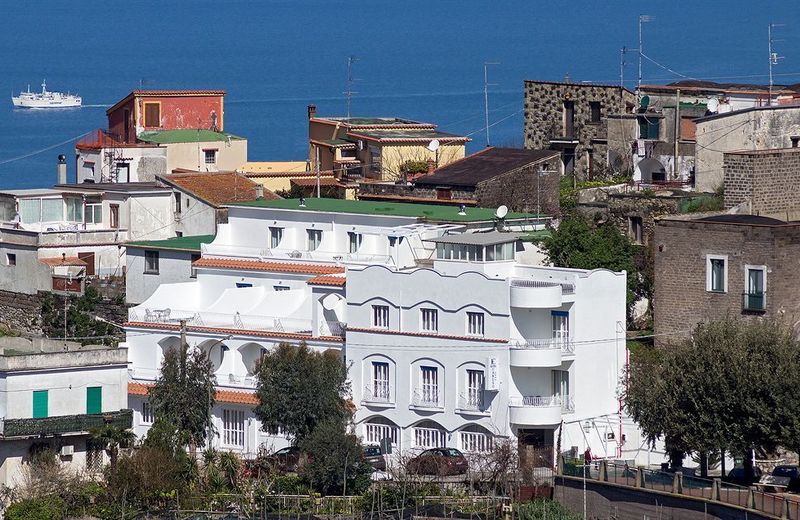 Hotel Caruso