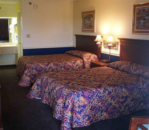 Crosby's Motor Inn