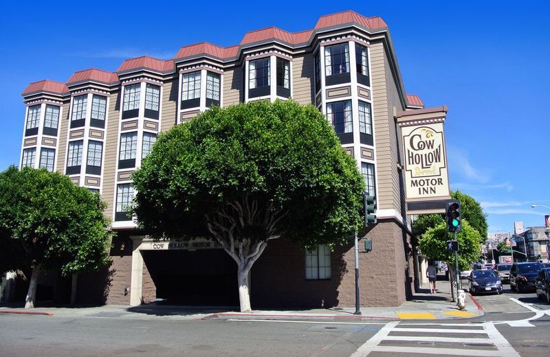 Cow Hollow Inn and Suites