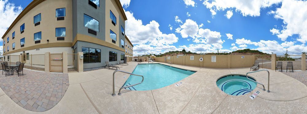 Outdoor Pictures 21