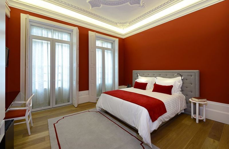 EMAJ Boutique Hotel