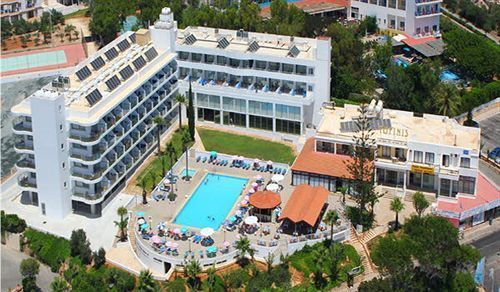 Tofinis Hotel