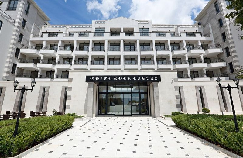 White Rock Castle Suite Hotel & SPA