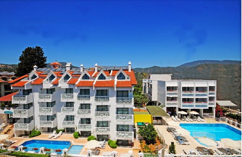 Blue Palace Apart Hotel