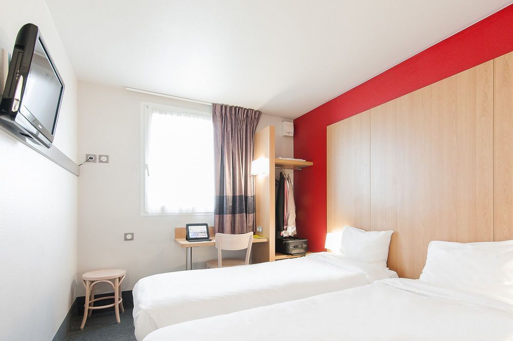 B&B HOTEL Bordeaux Lac sur Bruges