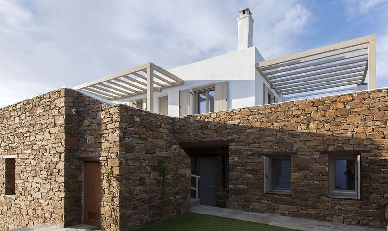 White Tinos Luxury Suites