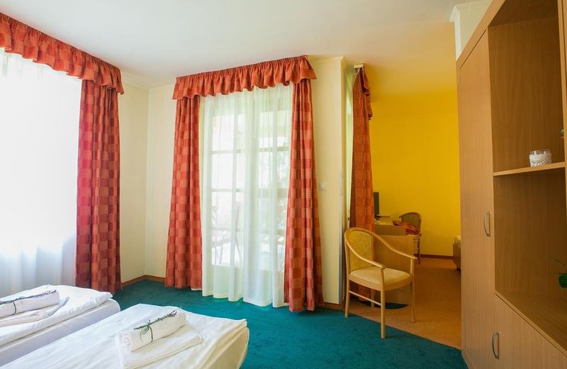 Zichy Park Hotel