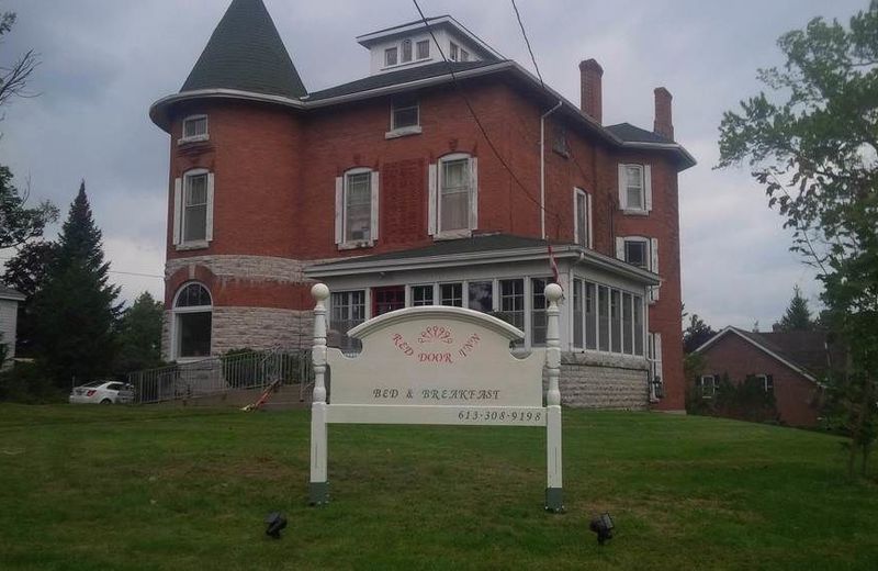 Red Door Inn