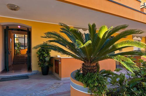 Outdoor Pictures 17