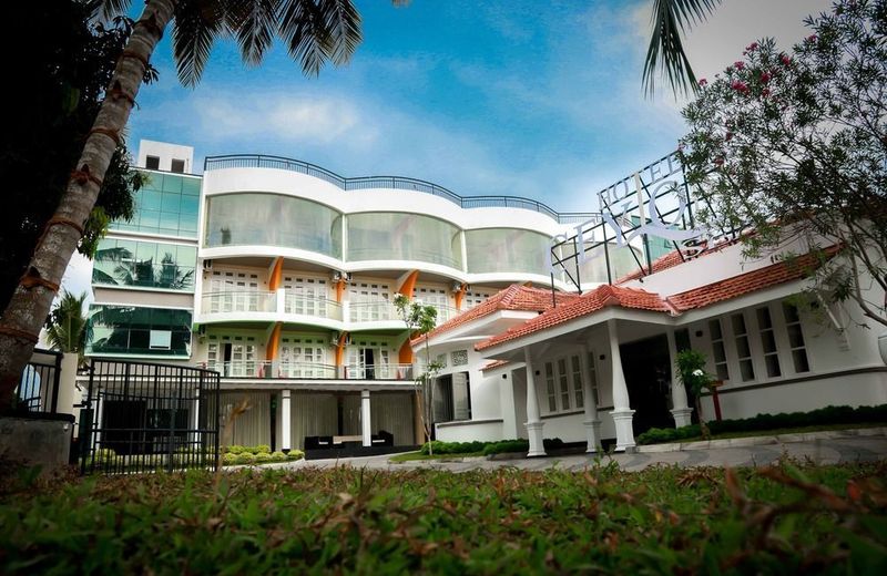 Ceylon Sea Hotel