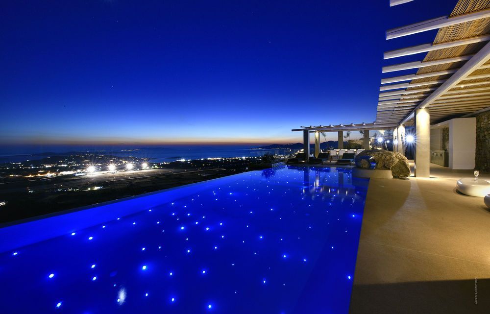 Villa Alabaster by Rocks Estates