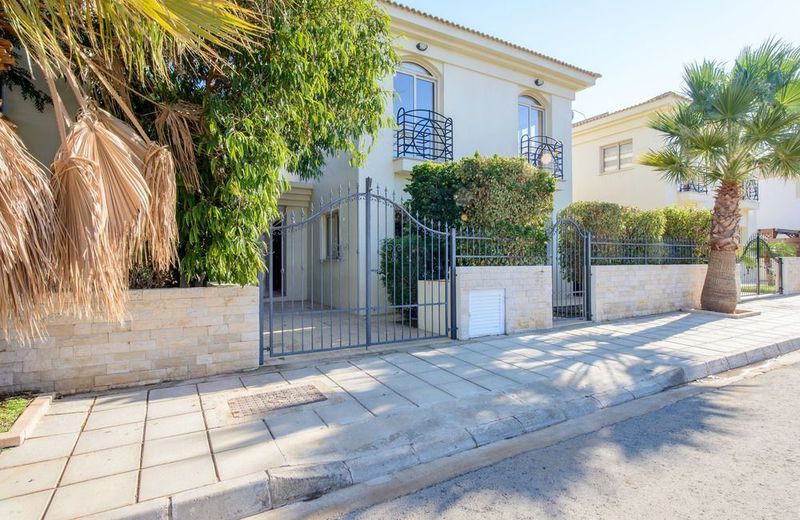 Villa Ariadne