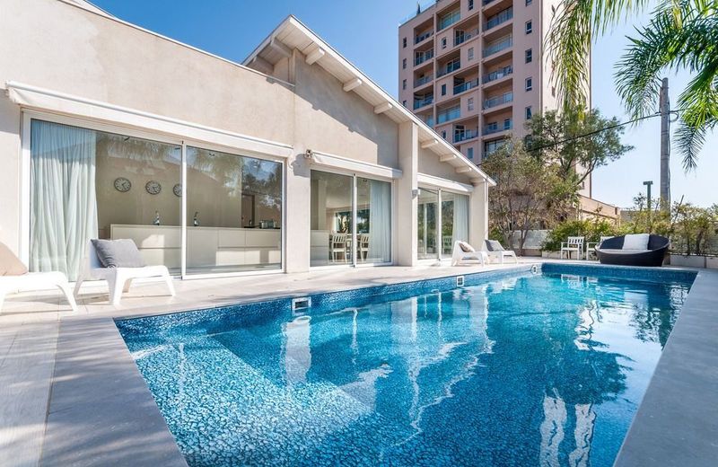 Magical Villa With Pool