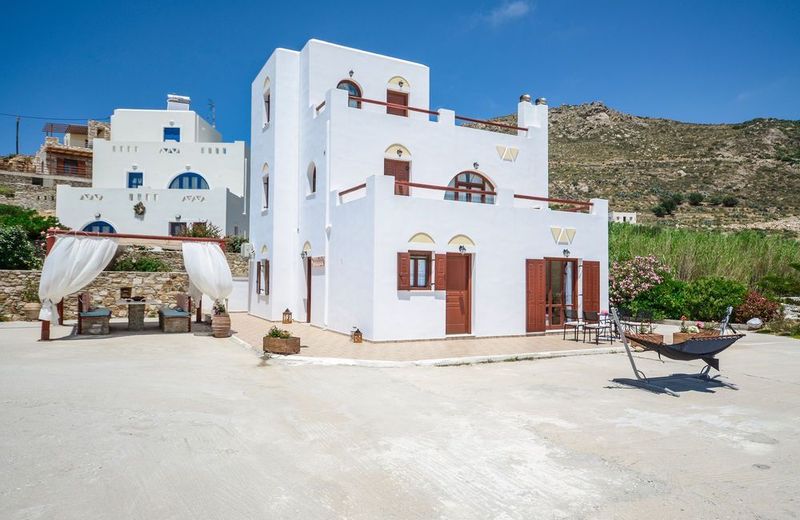 Villa of Roses in Naxos - Private villa with pool