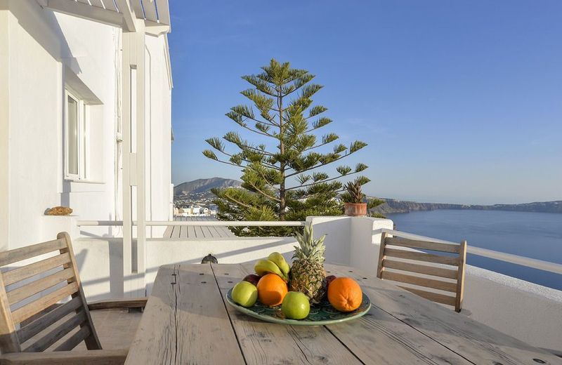 Morfes House