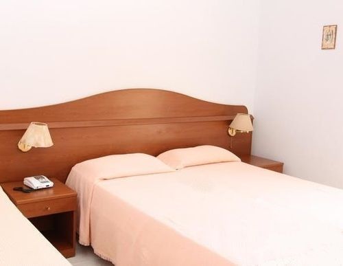 Castelvetere Hotel
