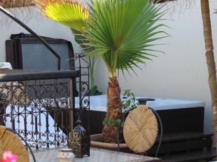 Outdoor Pictures 24