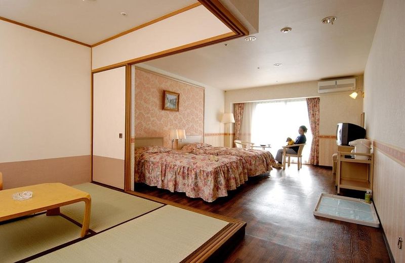 Izukogen Wanwan Paradise