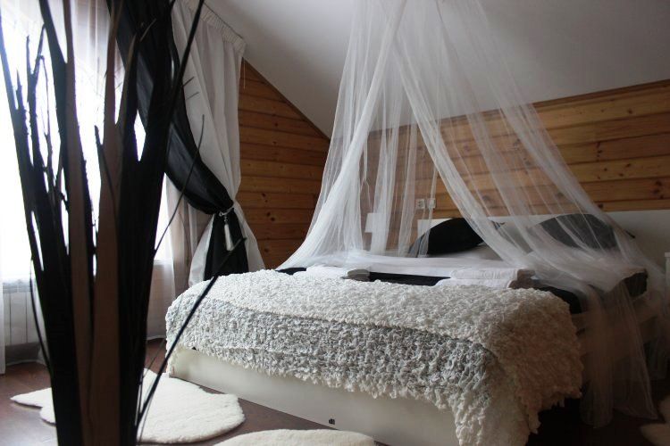 Crocus Art Hotel