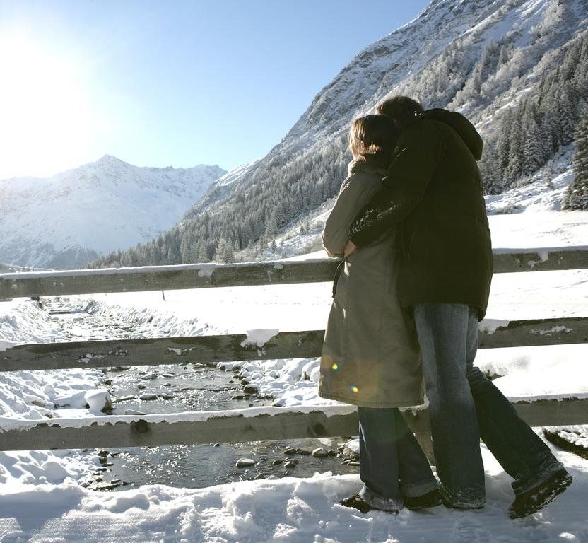 Outdoor Pictures 20