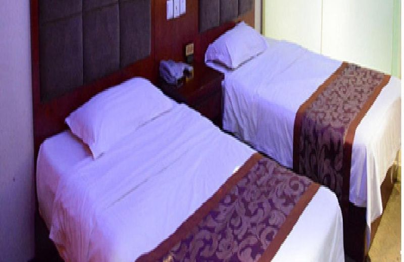 Junyue Business Hotel