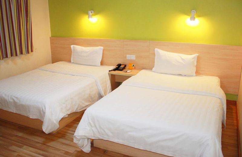 7Days Inn Zhanjiang Mazhang Center