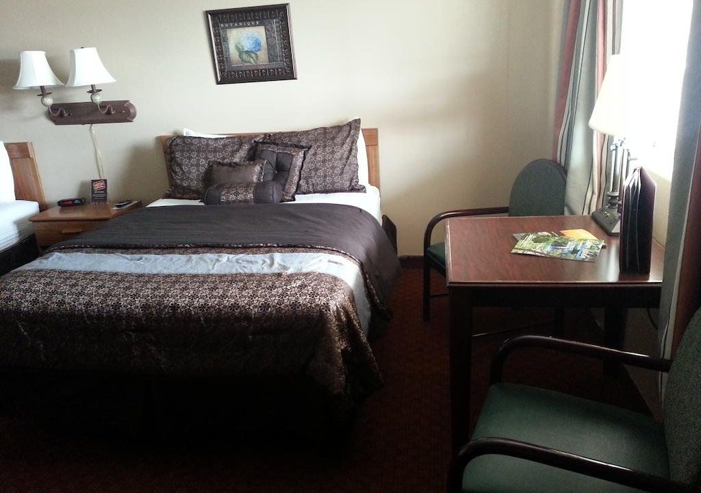 Raine Motel