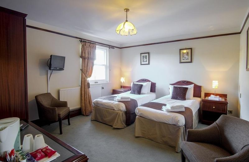 BAYLEY ARMS HOTEL