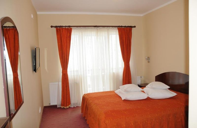 Lostrita - Pastravarie, Hotel & SPA