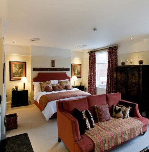 Gilbey's Bar, Restaurant & Townhouse