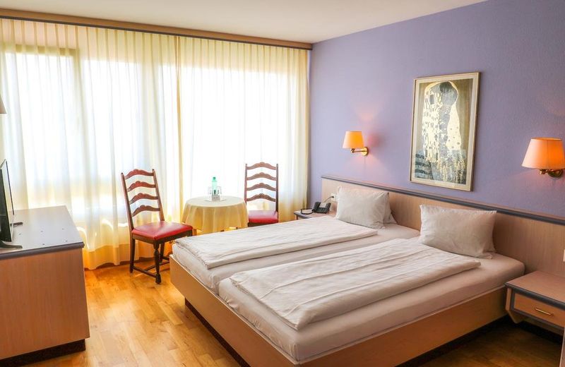 becozy du Lac Self-Check In Hotel Riviera Edition