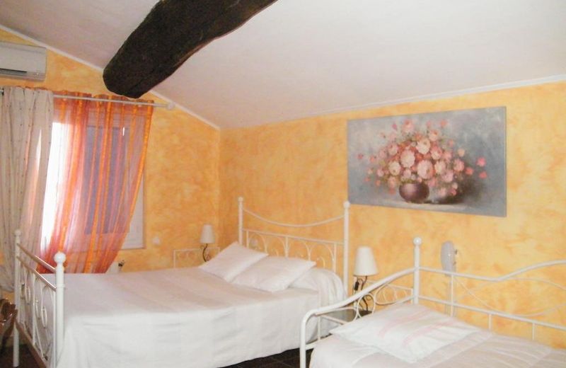 Logis Hotel Restaurant L'Esquielle