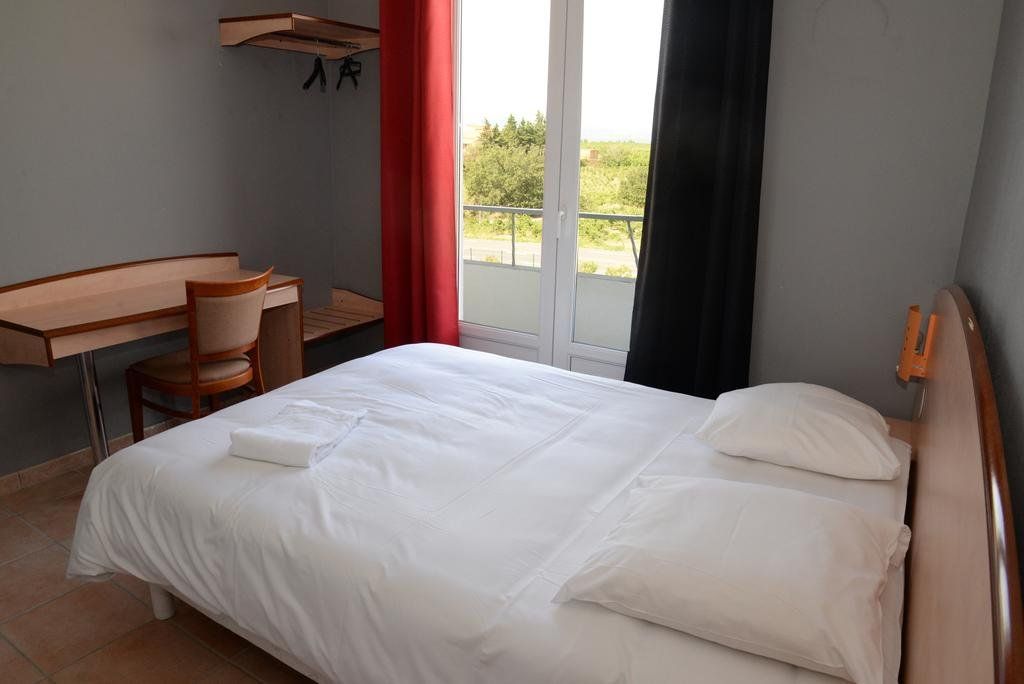Web Hotel
