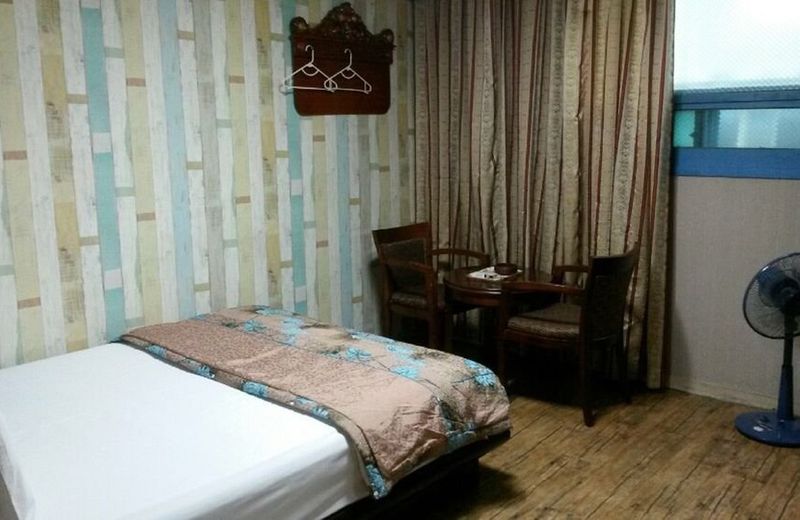 Royal Park Motel