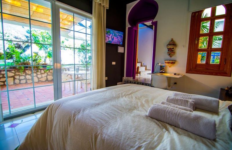 16:9 Los Molinos Suites
