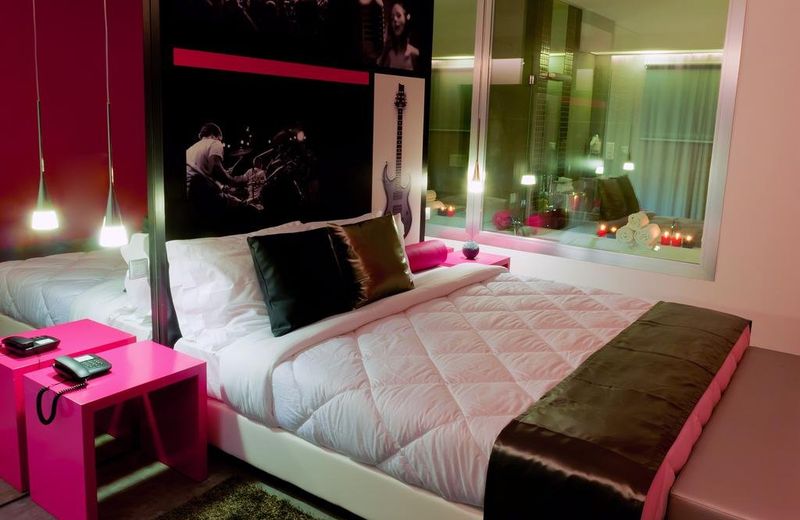 Vinyl M Hotel Design Inn