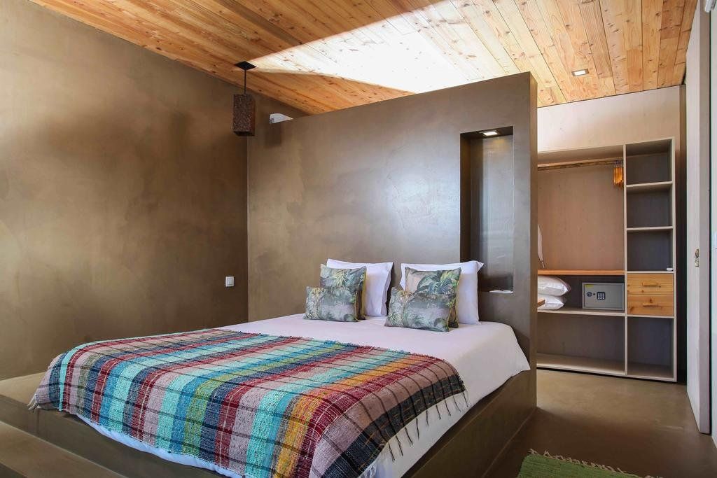 Santa Barbara Eco-Beach Resort