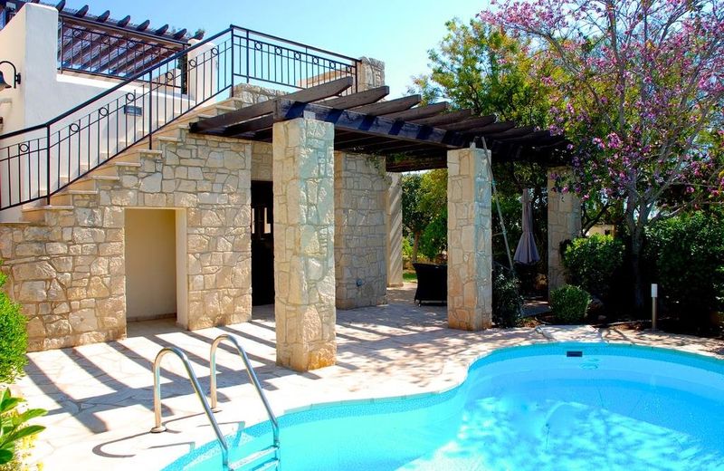 3 bedroom Villa Omodos with private pool, Aphrodite Hills Resort
