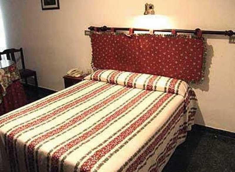 Hostal Pirineos