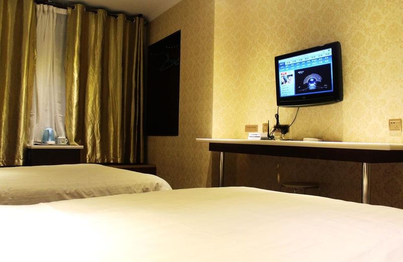 Zhangye Liangmao Hotel