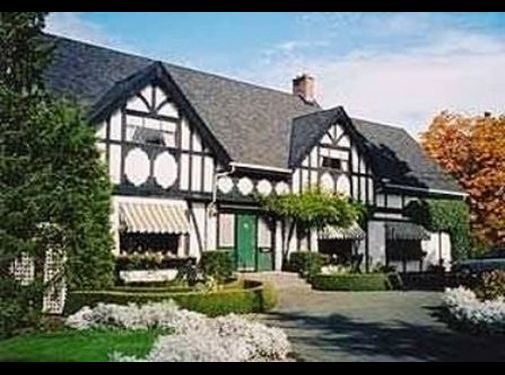 BORTHWICK COUNTRY MANOR B&B