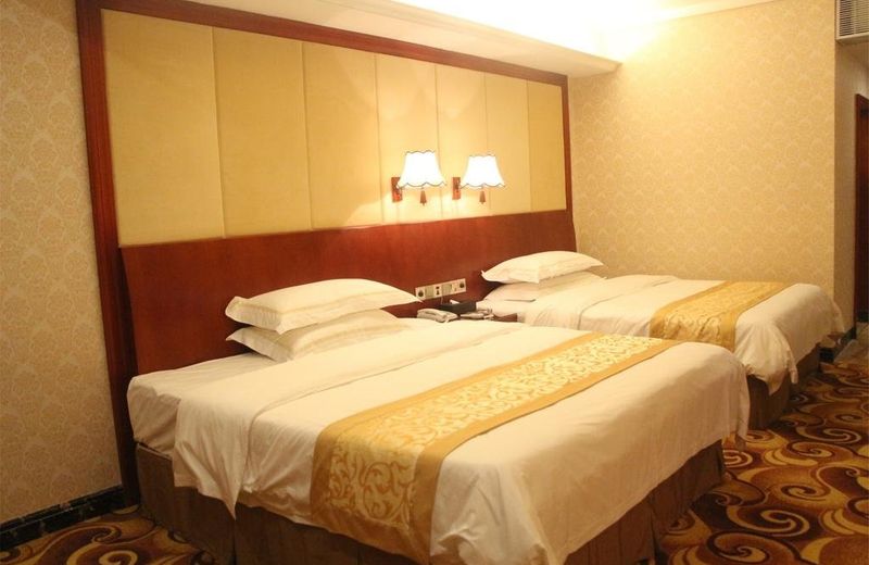 Shunde Lecong Bandao Hotel