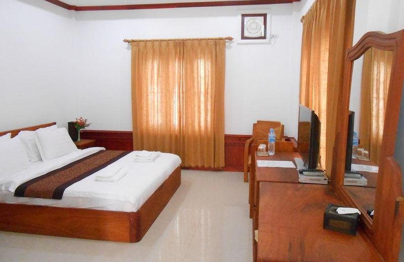 Outhoumphone Hotel