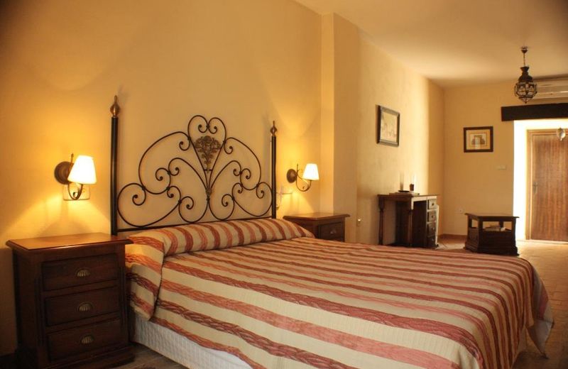 LA POSADA DE COLOMERA