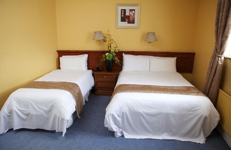 Leens Hotel