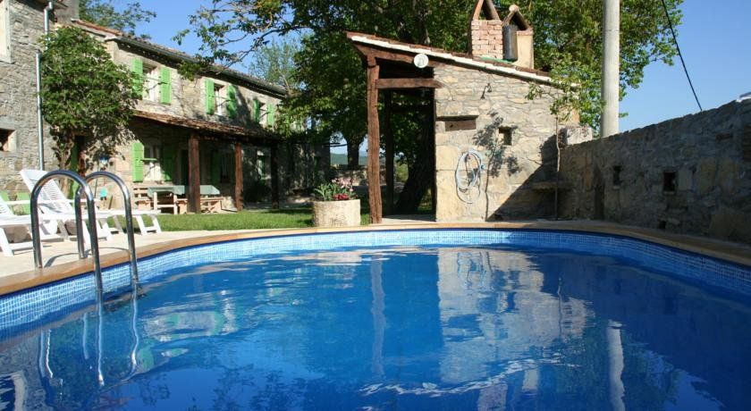 Outdoor Pictures 9